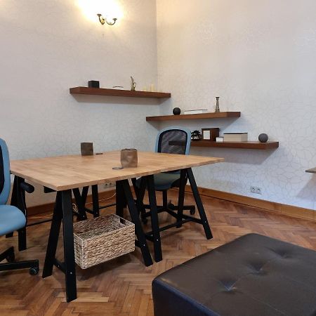 Neuhausz Suite - Ultracentral Timişoara Buitenkant foto