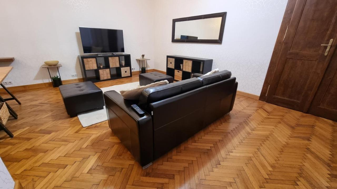 Neuhausz Suite - Ultracentral Timişoara Buitenkant foto